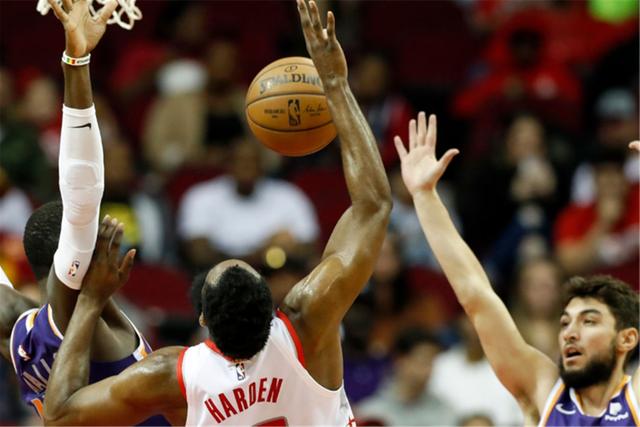 今晚突围战来临，瓦伦西亚围绕NBA总决赛战术微调，媒体盛赞，心理建设被强调